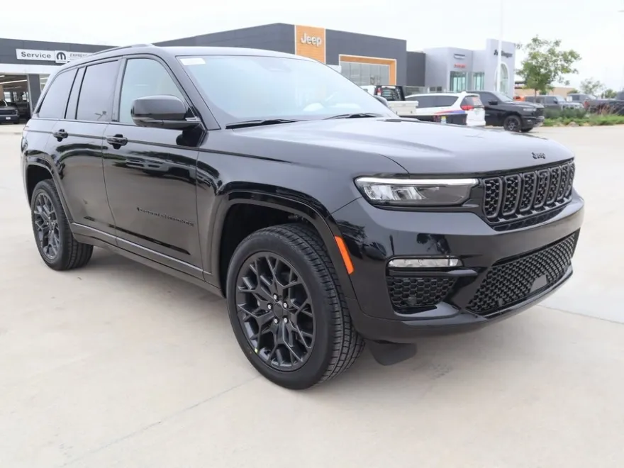 2025 Jeep Grand Cherokee Summit photo 1