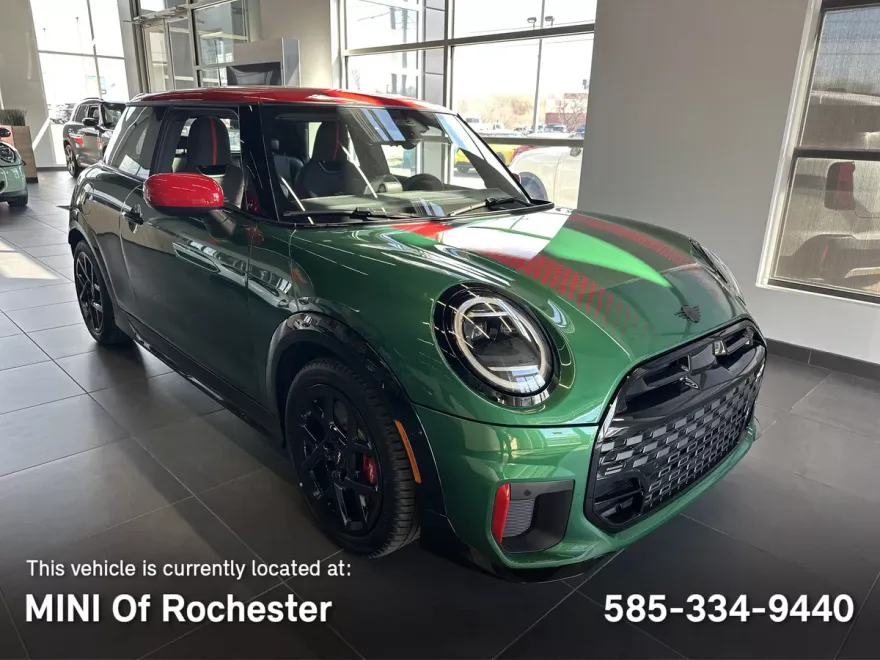 2025 Mini Cooper 2 Door Hardtop Signature photo 1