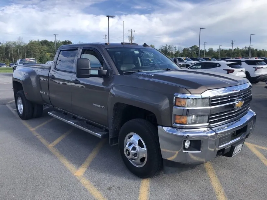 2015 Chevrolet Silverado 3500HD LT photo 1