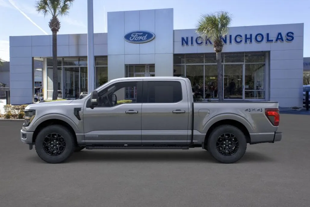 2025 Ford F-150 XLT photo 1