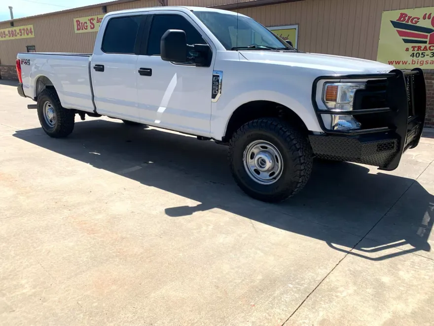 2021 Ford F-350 XL photo 1