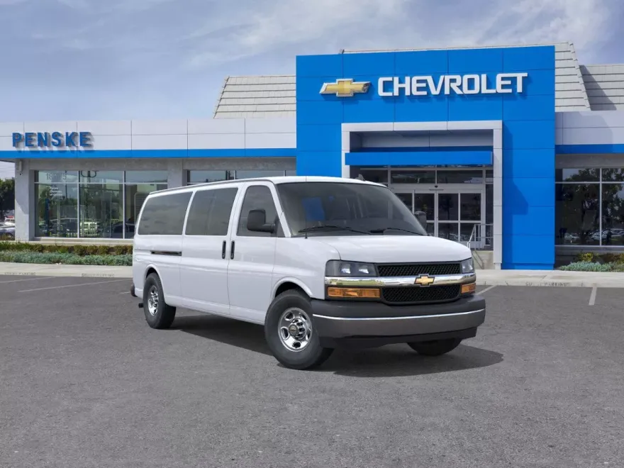 2025 Chevrolet Express Passenger 3500 photo 1