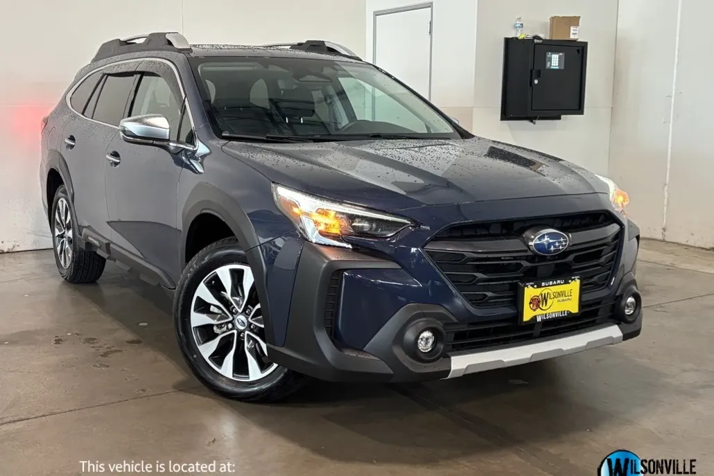 2023 Subaru Outback Touring XT photo 1