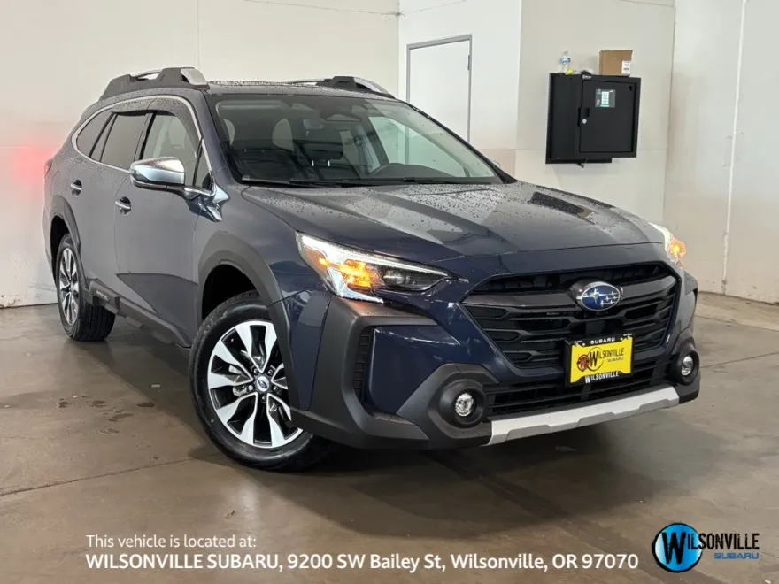 2023 Subaru Outback Touring XT photo 1