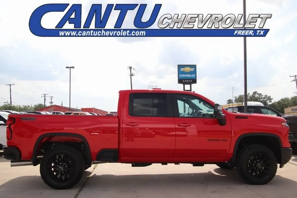 2025 Chevrolet Silverado 2500HD LT photo 1