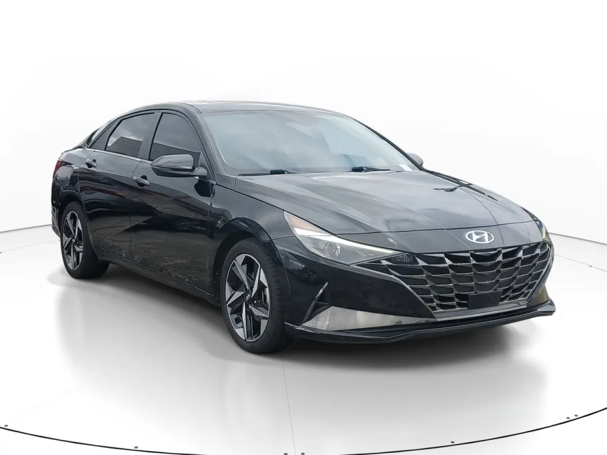 2021 Hyundai Elantra SEL photo 1