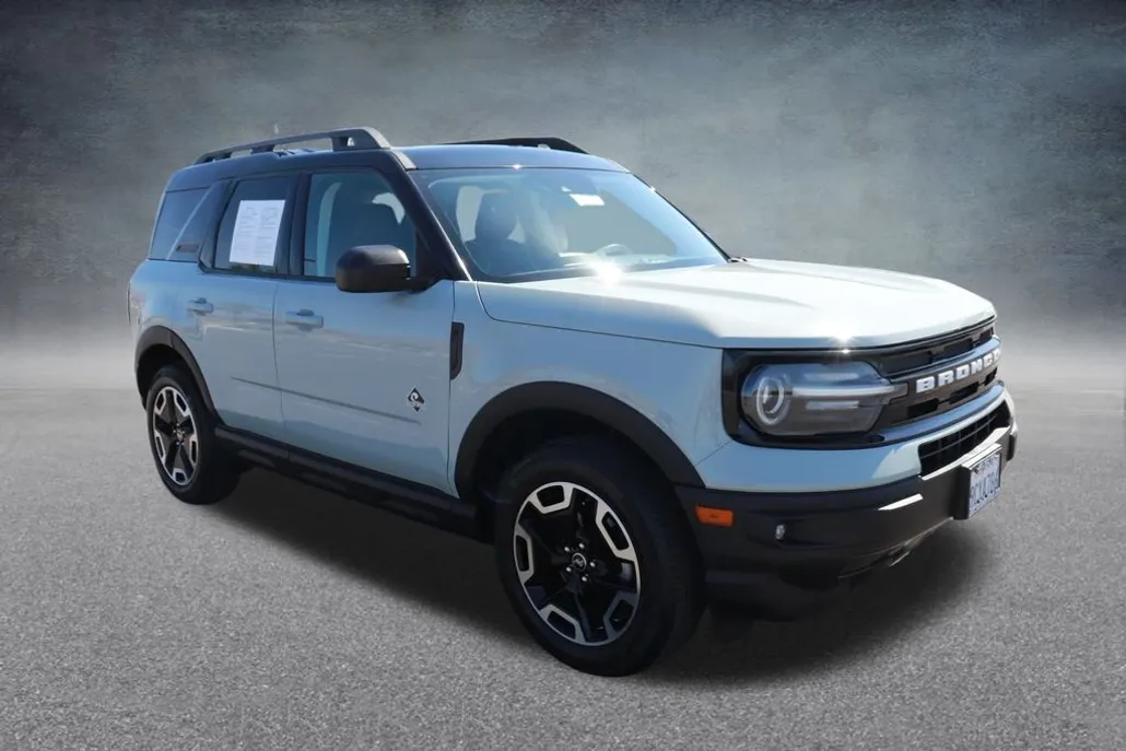 2022 Ford Bronco Sport Outer Banks photo 1