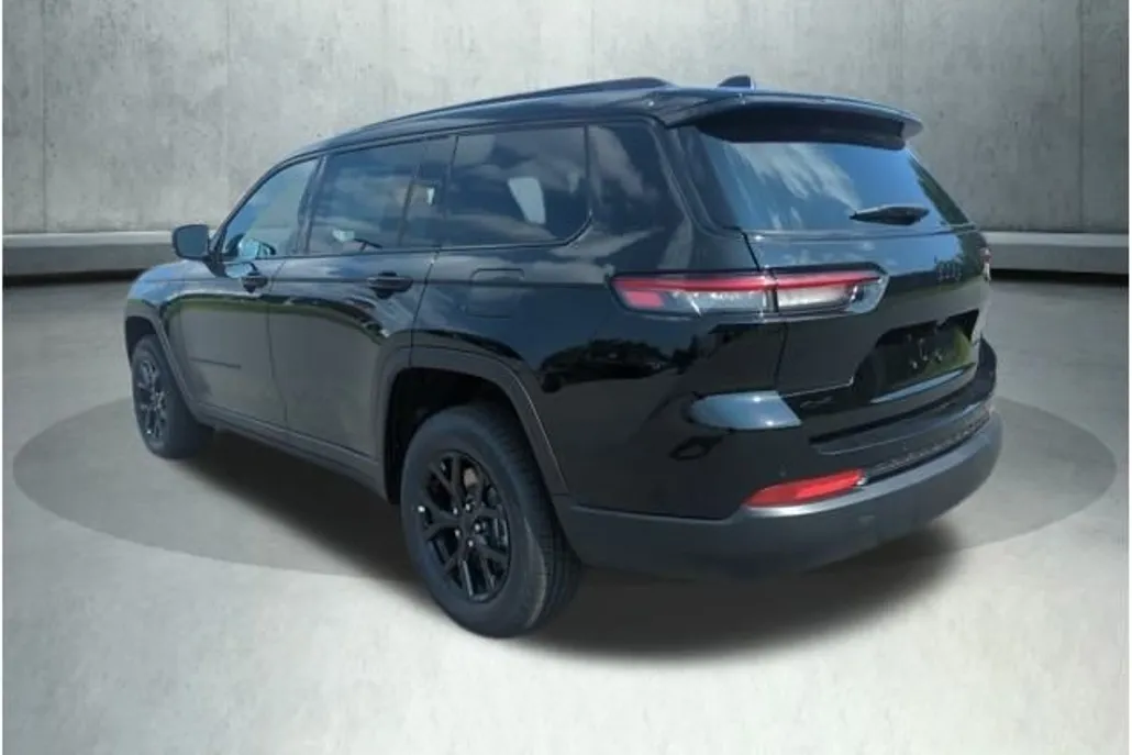 2025 Jeep Grand Cherokee Altitude X photo 1