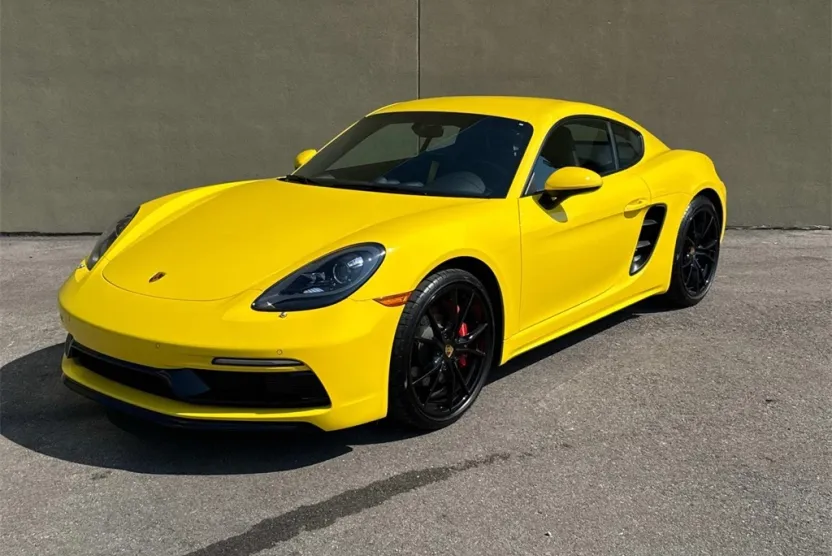 2024 Porsche Cayman S photo 1