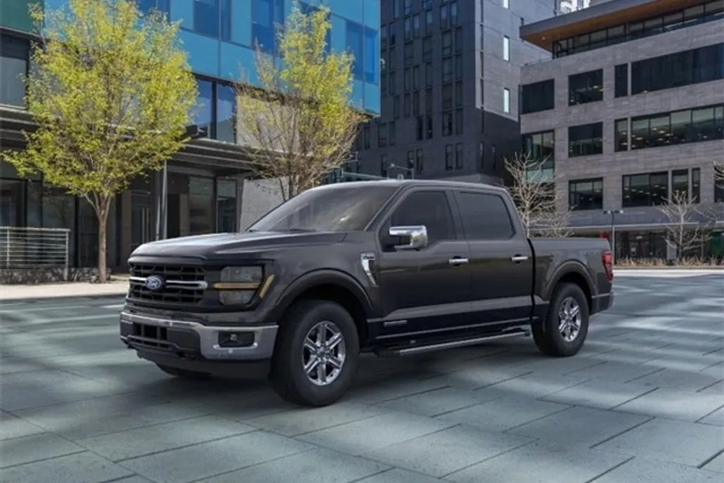 2025 Ford F-150 XLT photo 1