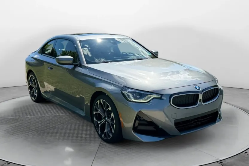 2025 Bmw 230i xDrive photo 1