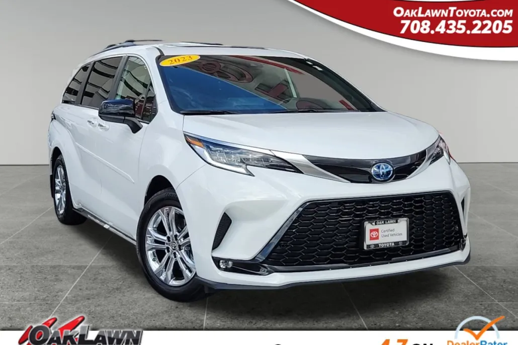 2023 Toyota Sienna XSE photo 1