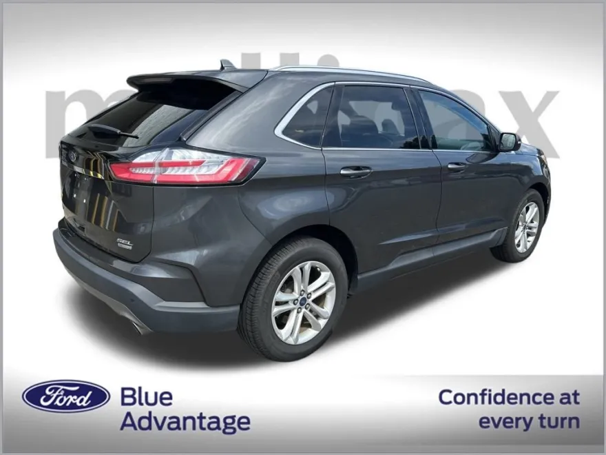2019 Ford Edge SEL photo 1