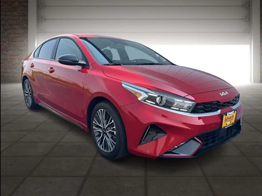 2024 Kia Forte GT-Line photo 1