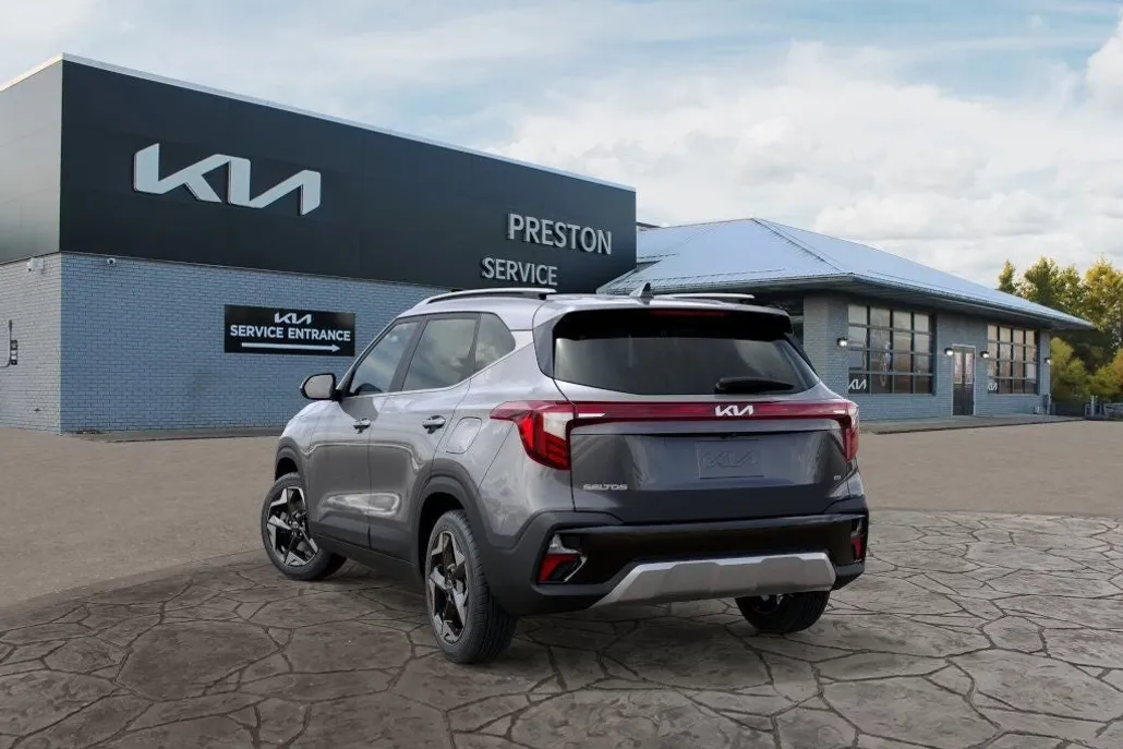 2026 Kia Seltos EX photo 1