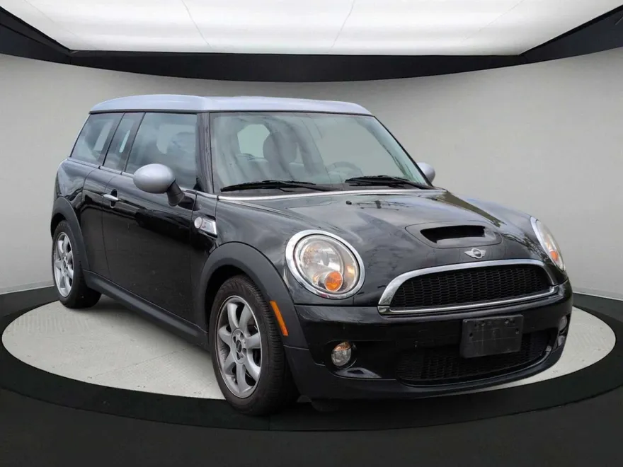 2010 Mini Clubman Base S photo 1