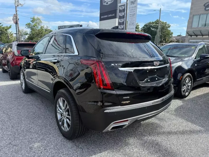 2023 Cadillac XT5 Premium Luxury photo 1