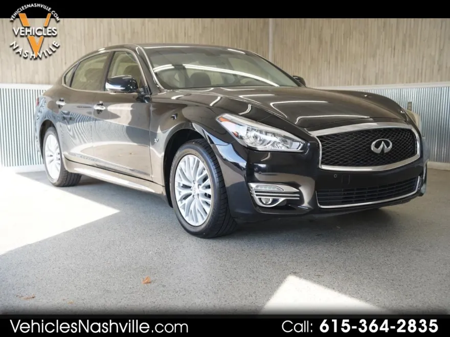 2015 Infiniti Q70L AWD photo 1