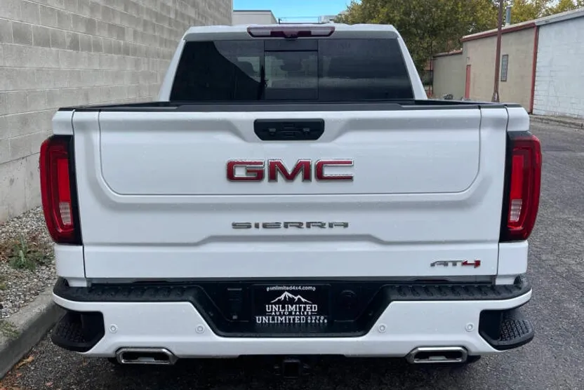 2022 Gmc Sierra 1500 AT4 photo 1