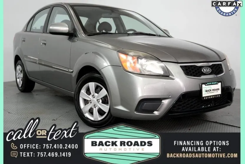 2010 Kia Rio LX photo 1