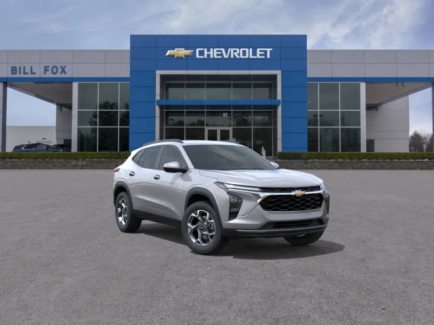 2025 Chevrolet Trax LT photo 1