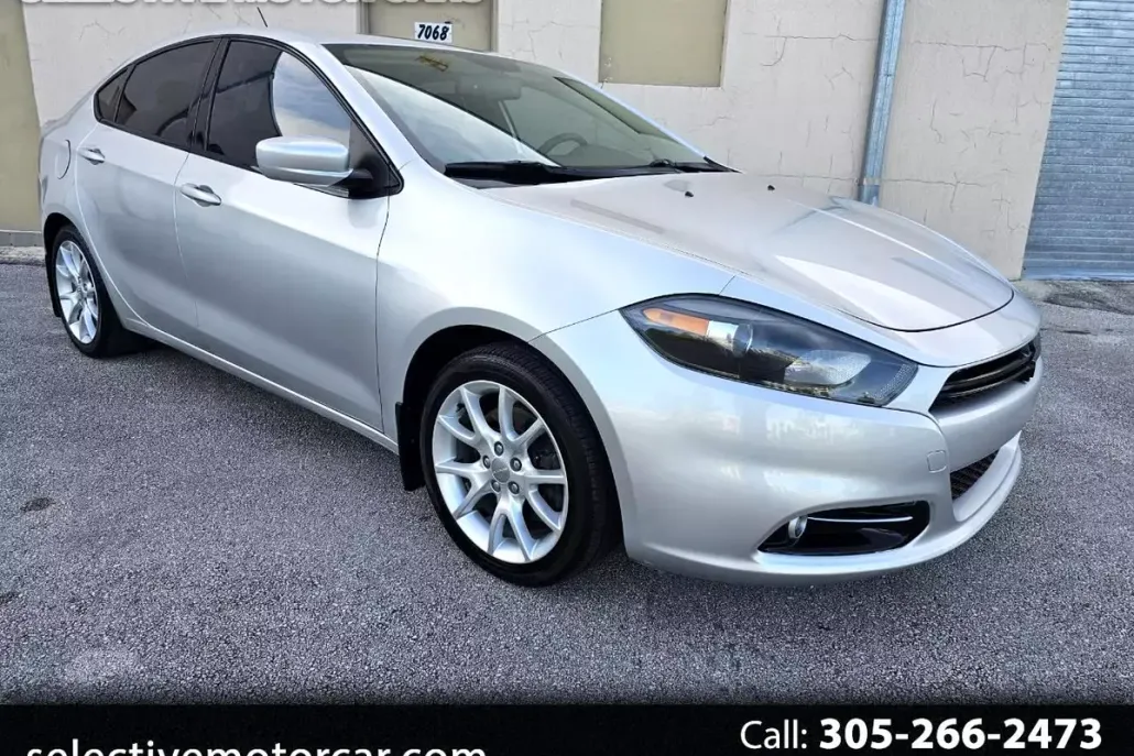 2013 Dodge Dart SXT photo 1