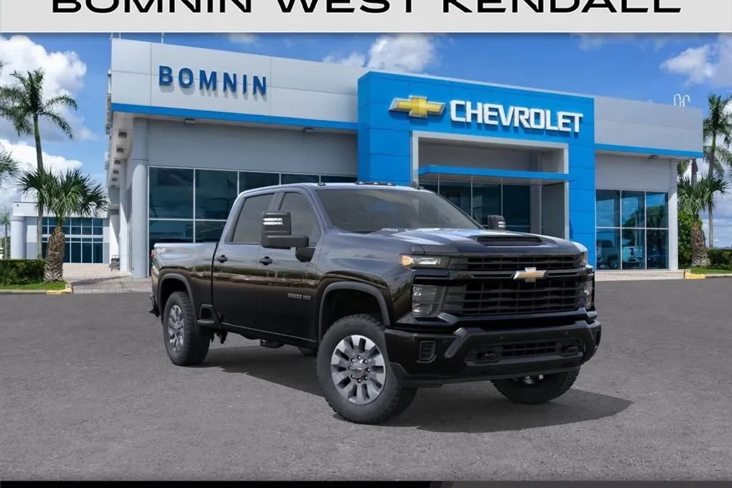 2025 Chevrolet Silverado 2500HD Custom photo 1