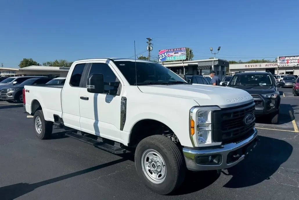 2024 Ford F-250 XL photo 1