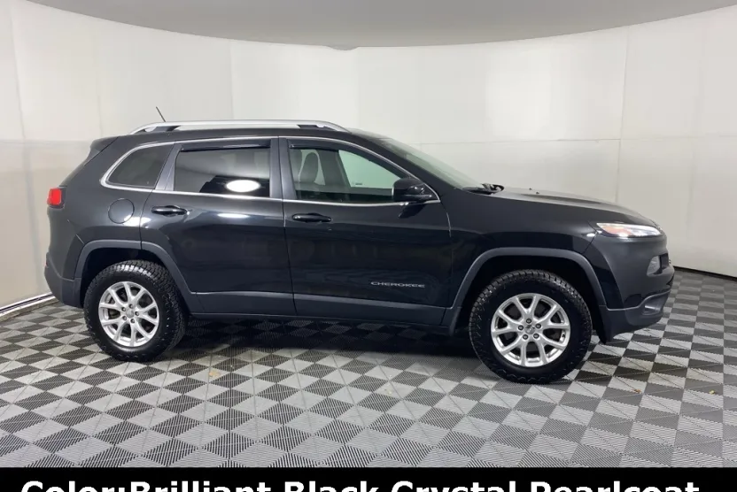 2014 Jeep Cherokee Latitude photo 1
