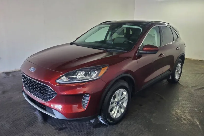2021 Ford Escape SE photo 1