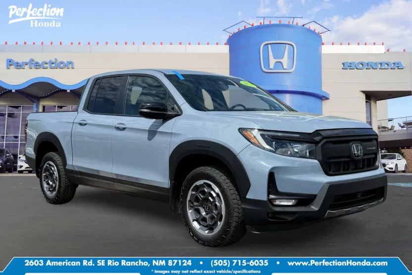 2024 Honda Ridgeline TrailSport photo 1