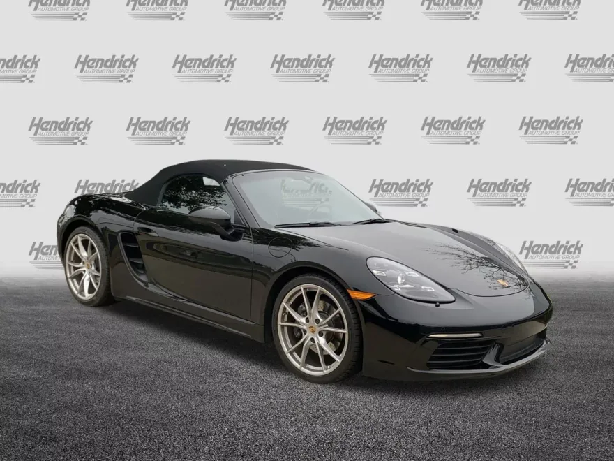 2022 Porsche Boxster photo 1