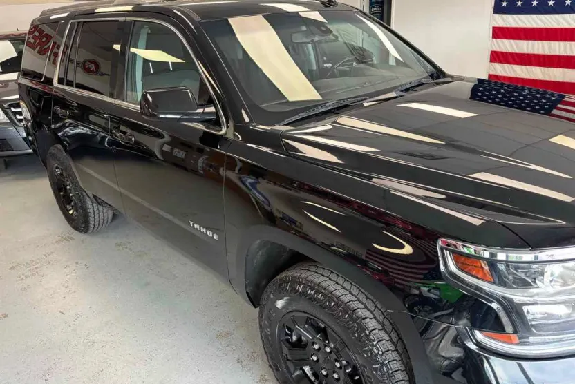 2019 Chevrolet Tahoe LS photo 1