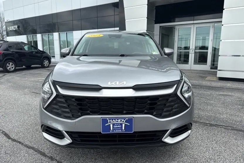 2023 Kia Sportage LX photo 1