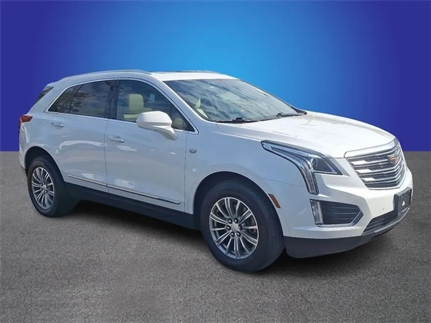 2019 Cadillac XT5 Luxury photo 1