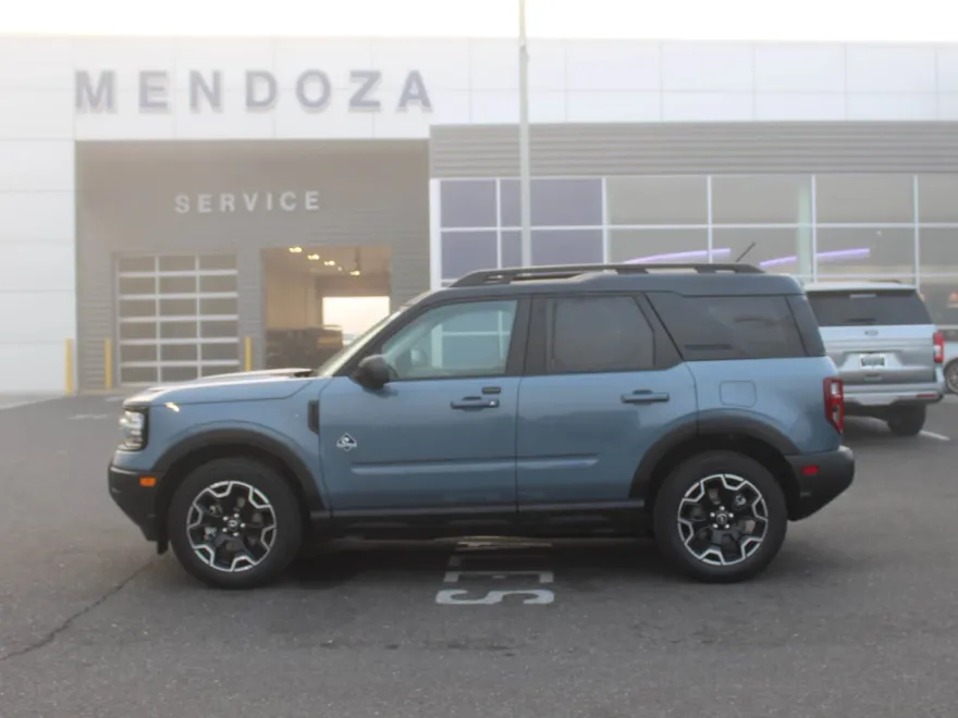 2025 Ford Bronco Sport Outer Banks photo 1
