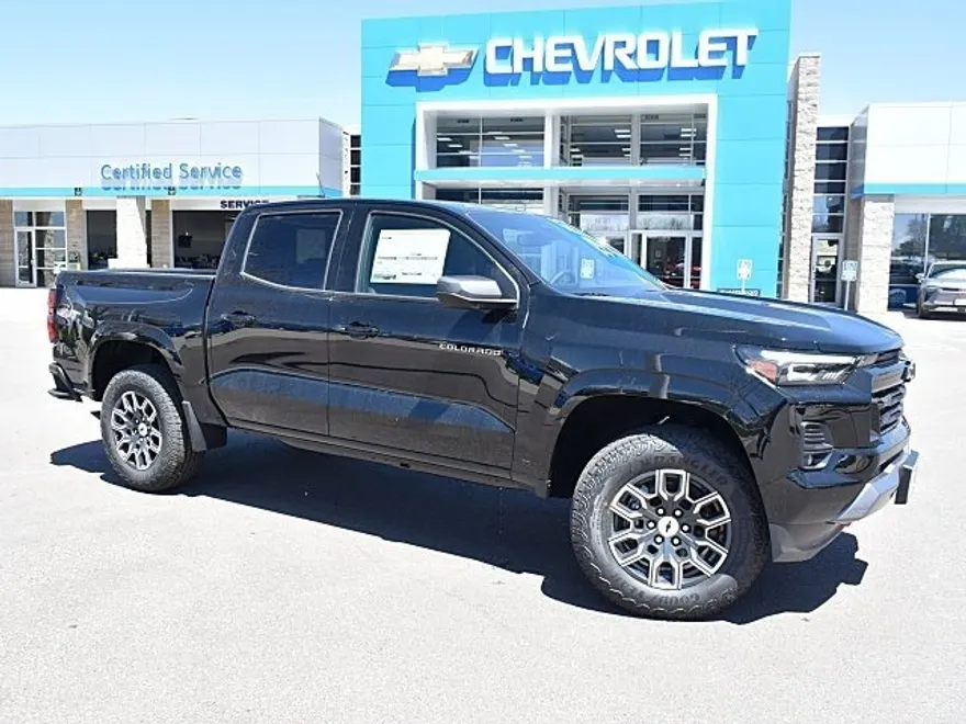 2025 Chevrolet Colorado Z71 photo 1
