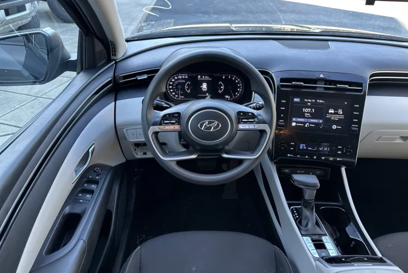 2024 Hyundai Tucson SEL photo 1