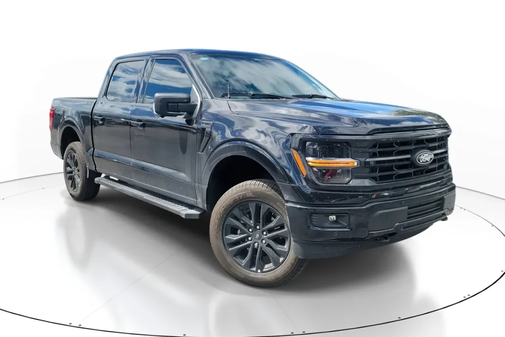 2025 Ford F-150 XLT photo 1