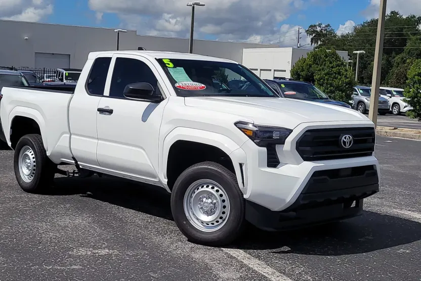 2025 Toyota Tacoma SR photo 1