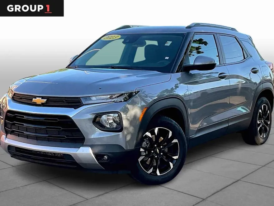 2023 Chevrolet Trailblazer LT photo 1
