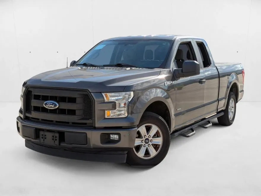 2017 Ford F-150 XL photo 1