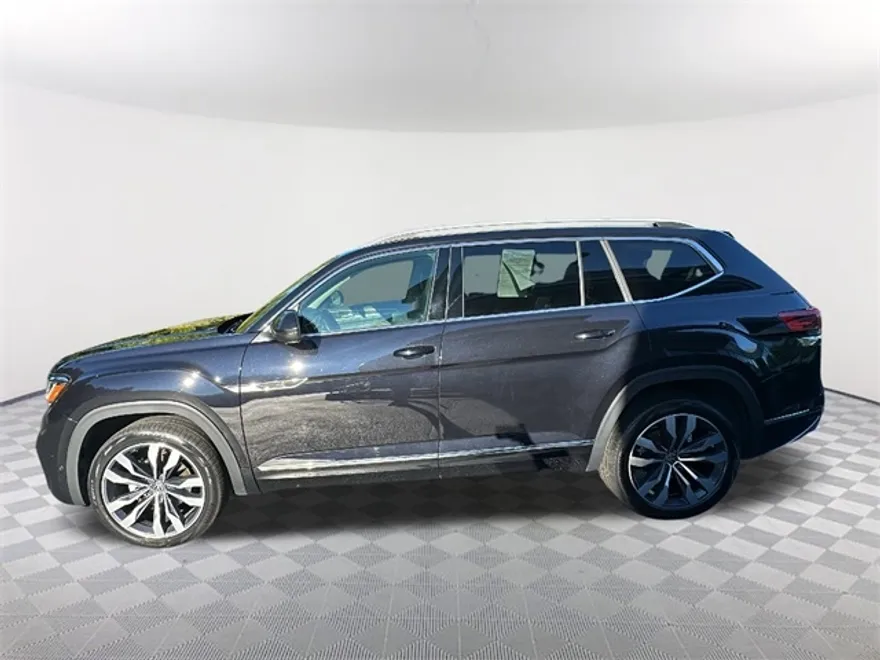 2022 Volkswagen Atlas SEL Premium R-Line photo 1