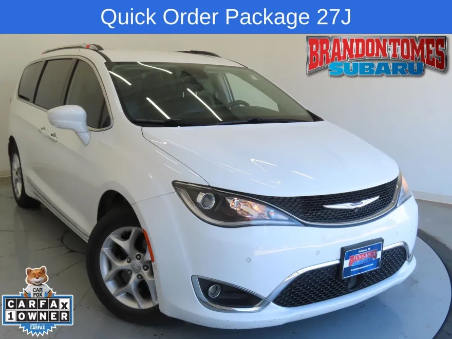 2020 Chrysler Pacifica Touring Plus photo 1