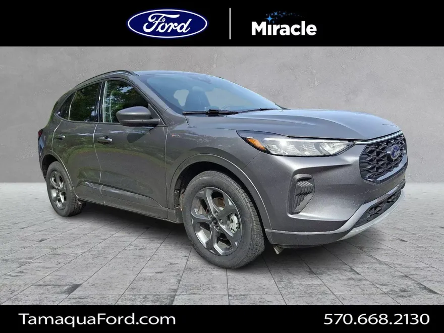2023 Ford Escape ST-Line photo 1