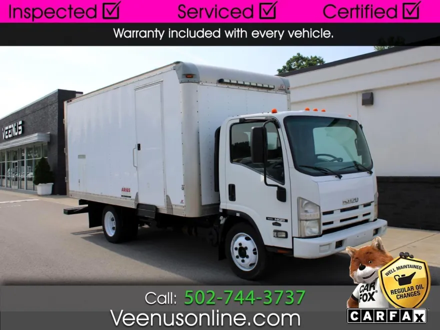 2010 Isuzu NQR photo 1