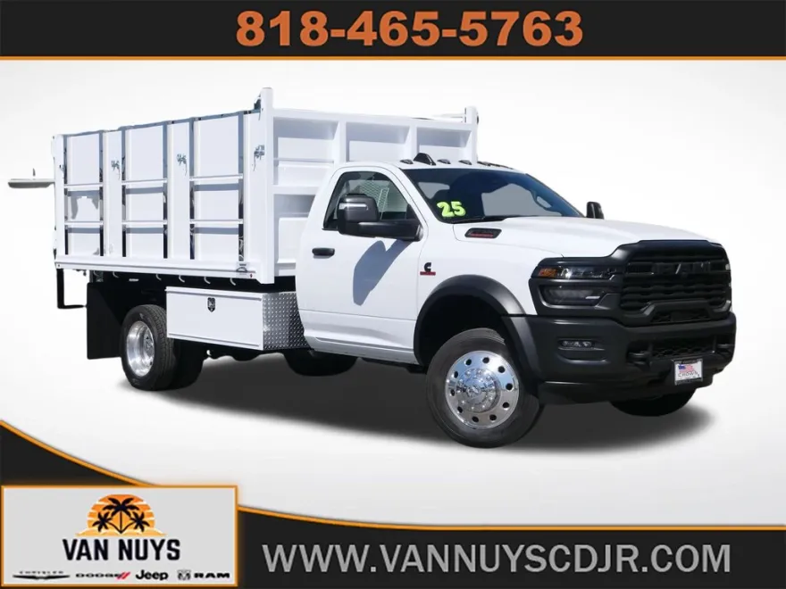 2025 Ram 5500 Tradesman photo 1