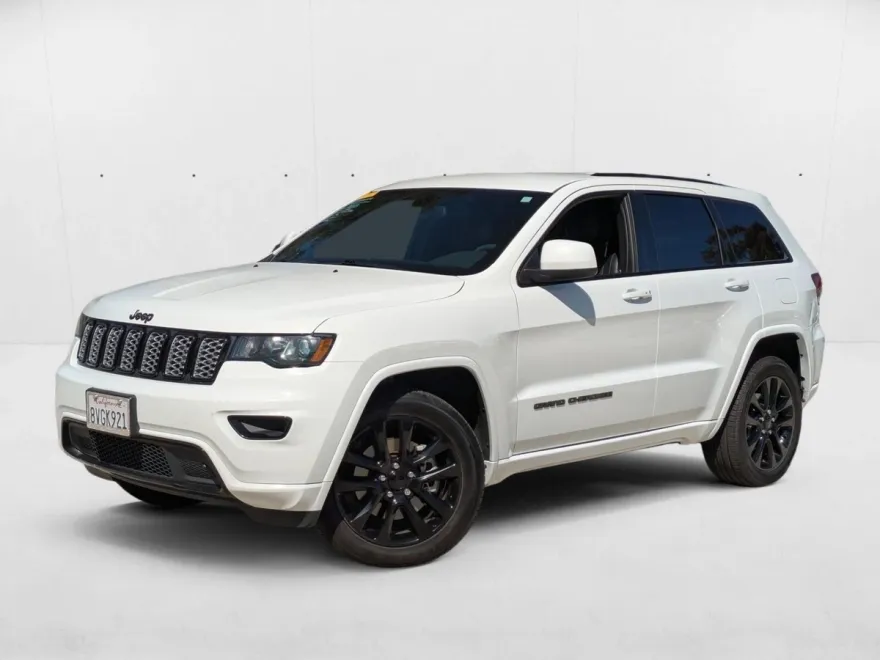 2021 Jeep Grand Cherokee Laredo photo 1