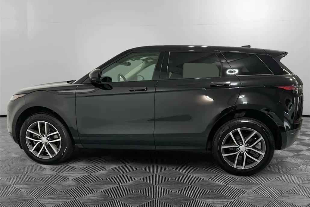 2025 Land Rover Range Rover Evoque S photo 1