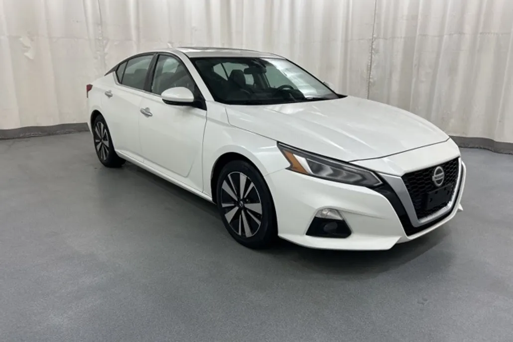 2021 Nissan Altima 2.5 SL photo 1